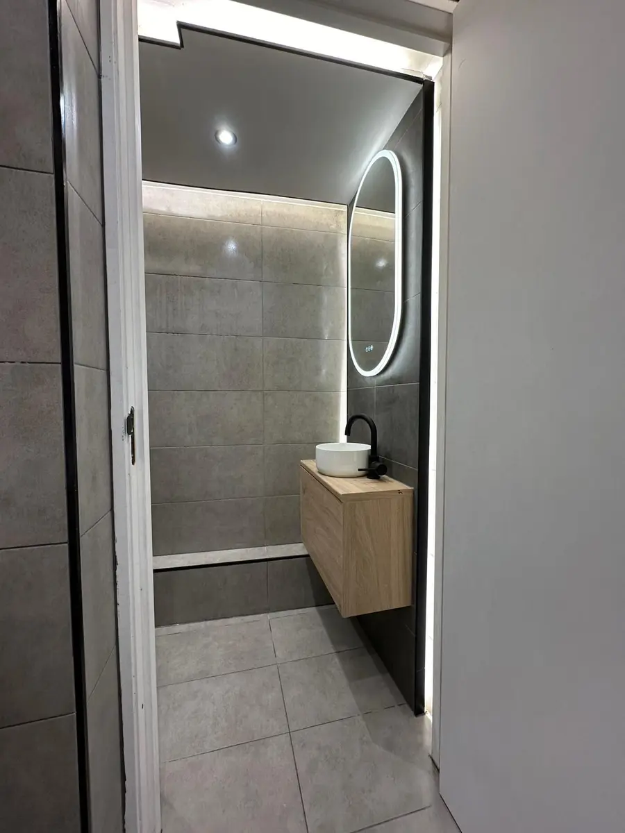 Marmerlook badkamer
